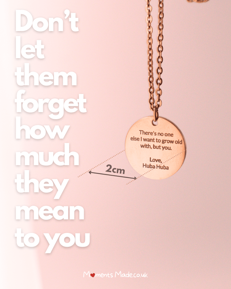 MomentsMade© Hand-drawn Photo Outline Round Necklace ✨